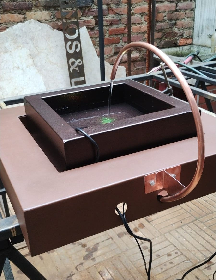 Modern Corten Steel Bird Bath Fountain: Minimalist Garden Decor with LED